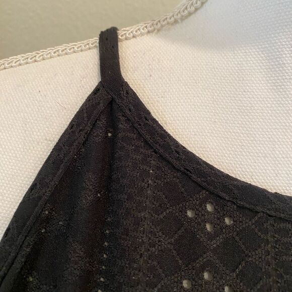 Eyelet Women's Tank Top Size XL - Picture 4 of 4